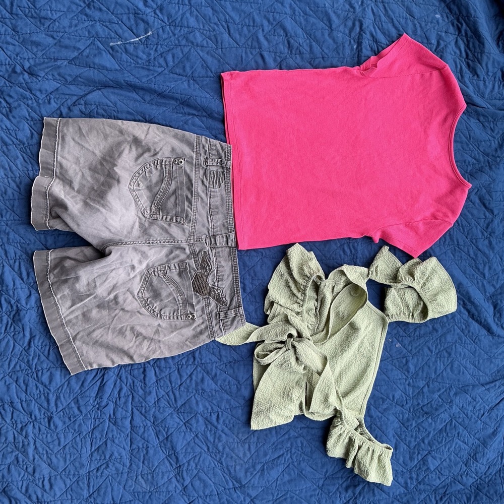American Eagle & Jolt Bundle Women shorts & 2 Summer Tops Distressed - Picture 2 of 13